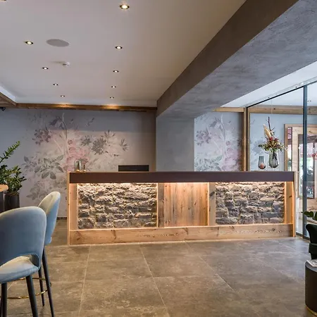 Aparthotel Tennenwirt - Adults Only Söll